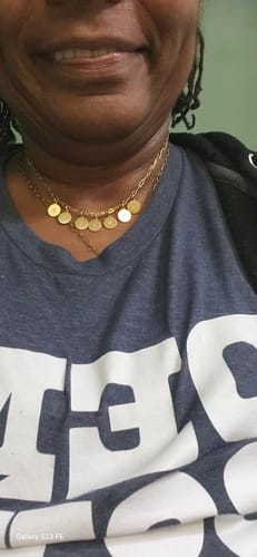 Customer photo review of WOMENS CHAIN METAL NECKLACE (POS)