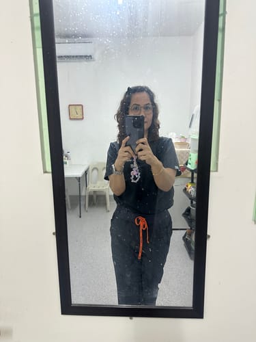 Customer photo review of 4-Pocket MoveTech® Scrub Top - Women / Graphite