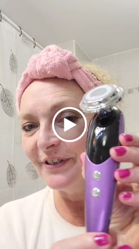 Customer video review of LightPro 7en1 Fontanay™ Lifting Luminothérapie