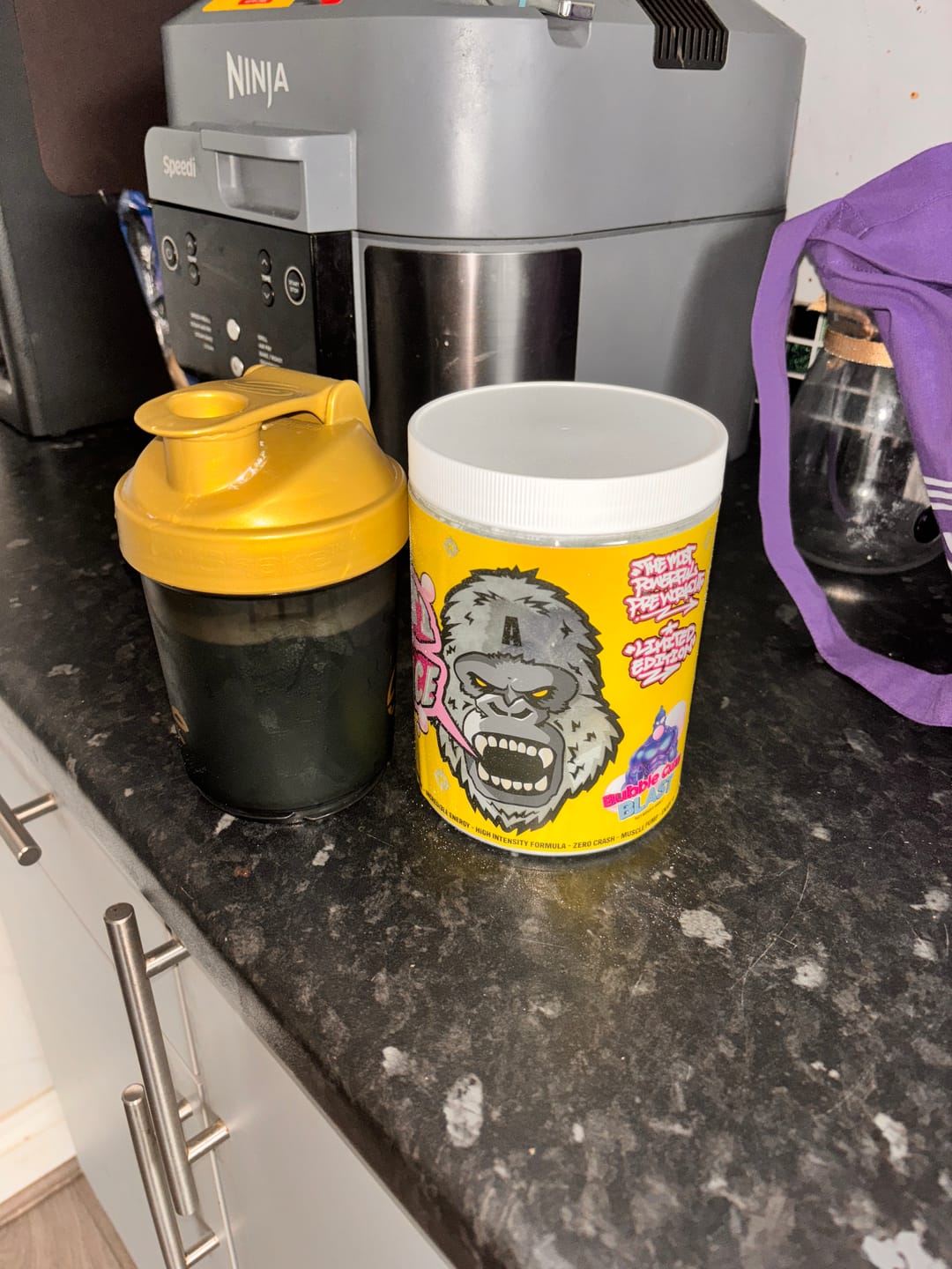 Customer photo review of YETI JUICE® Meta Muscle League Exclusive Collaboration - Bubble Gum Blast