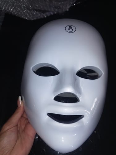 Customer photo review of LED Light Therapy Face Mask | Anti Ageing Mask