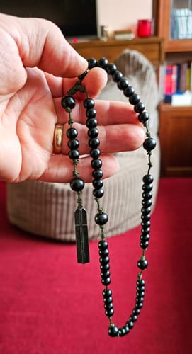 Customer photo review of Christianartworkshop Rustic-Contemporary Cross of 7 mm Round Natural Wood Beads Rope Weaving Chain Rosary