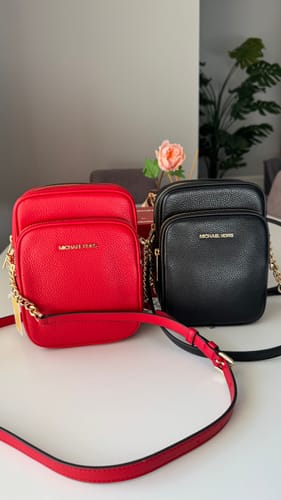 Customer photo review of Michael Kors Women's Jet Set Travel Medium Saffiano Leather Crossbody Bag Bright Red