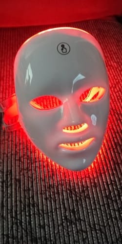 Customer photo review of LED Light Therapy Face Mask | Anti Ageing Mask