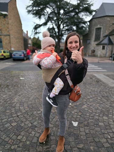 Avis photo d'un client sur Porte-bébé MomSwing