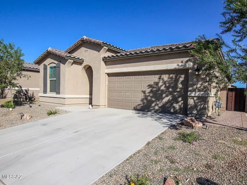 Customer photo review of Decorative Garage Faux Hinge and Handle Accents (6-Piece Set)