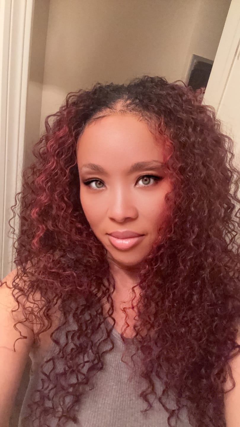 Customer photo review of Sensationnel What Lace Glueless Pre-Tweezed 13x6 HD Lace Front Wig - ALEENA
