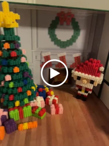 Customer video review of Christmas Pixel Puzzle Diorama