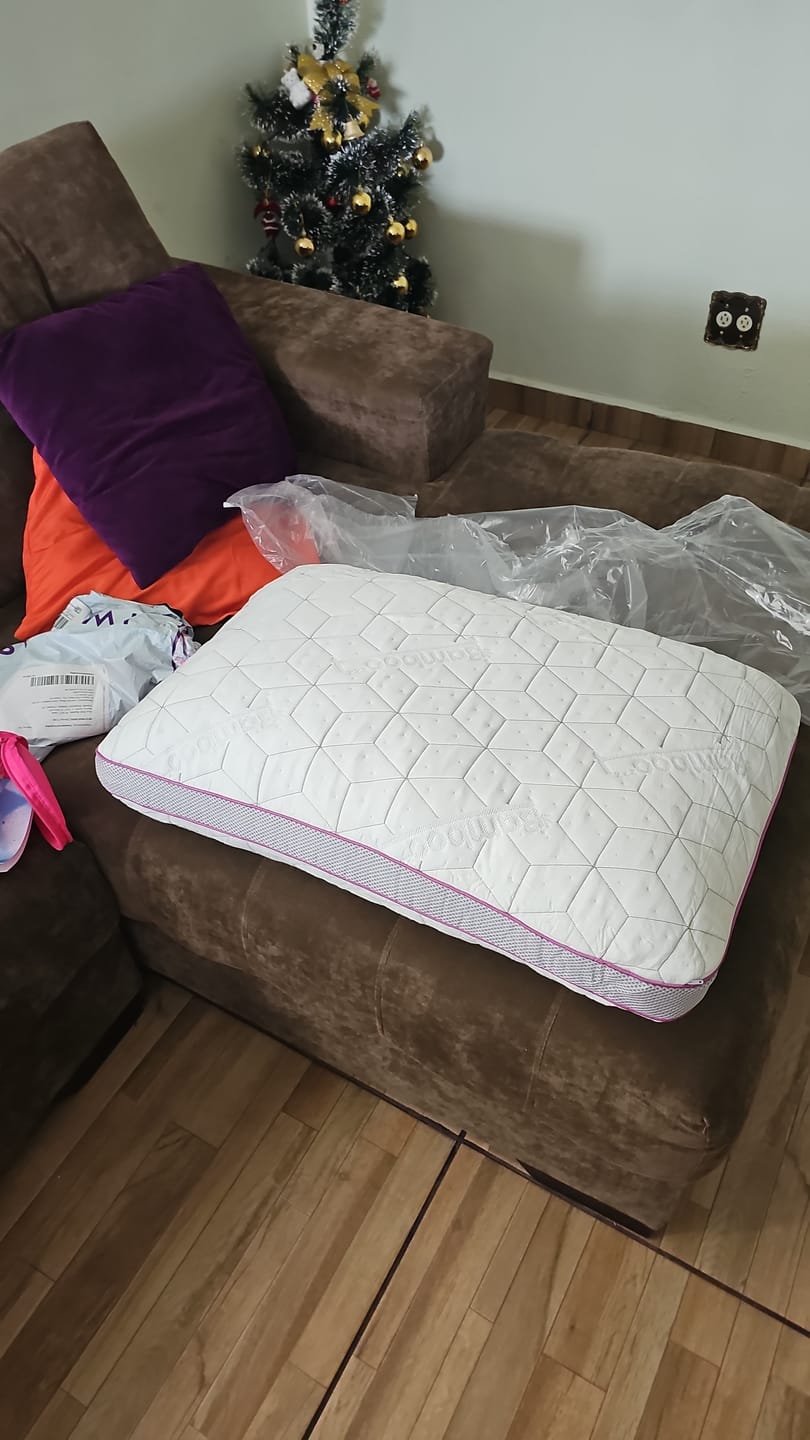 Customer photo review of Adjustable Pillow SnowTouch™
