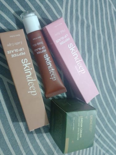 Customer photo review of Peptide Lip Glaze