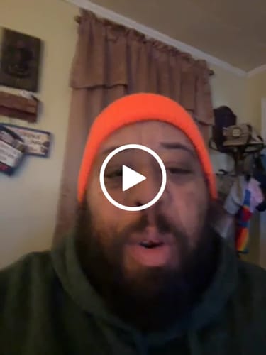 Customer video review of iPhone 14 Plus