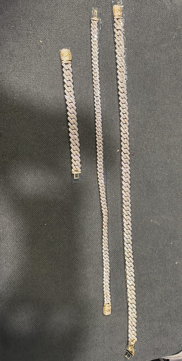 Customer photo review of 14mm Monaco Chain - Gold