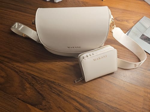 Customer photo review of KANA - CREME