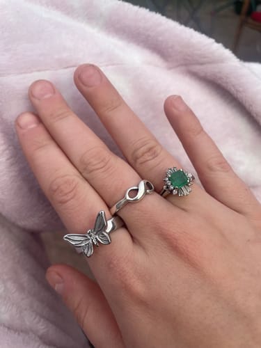 Customer photo review of BUTTERFLY RING