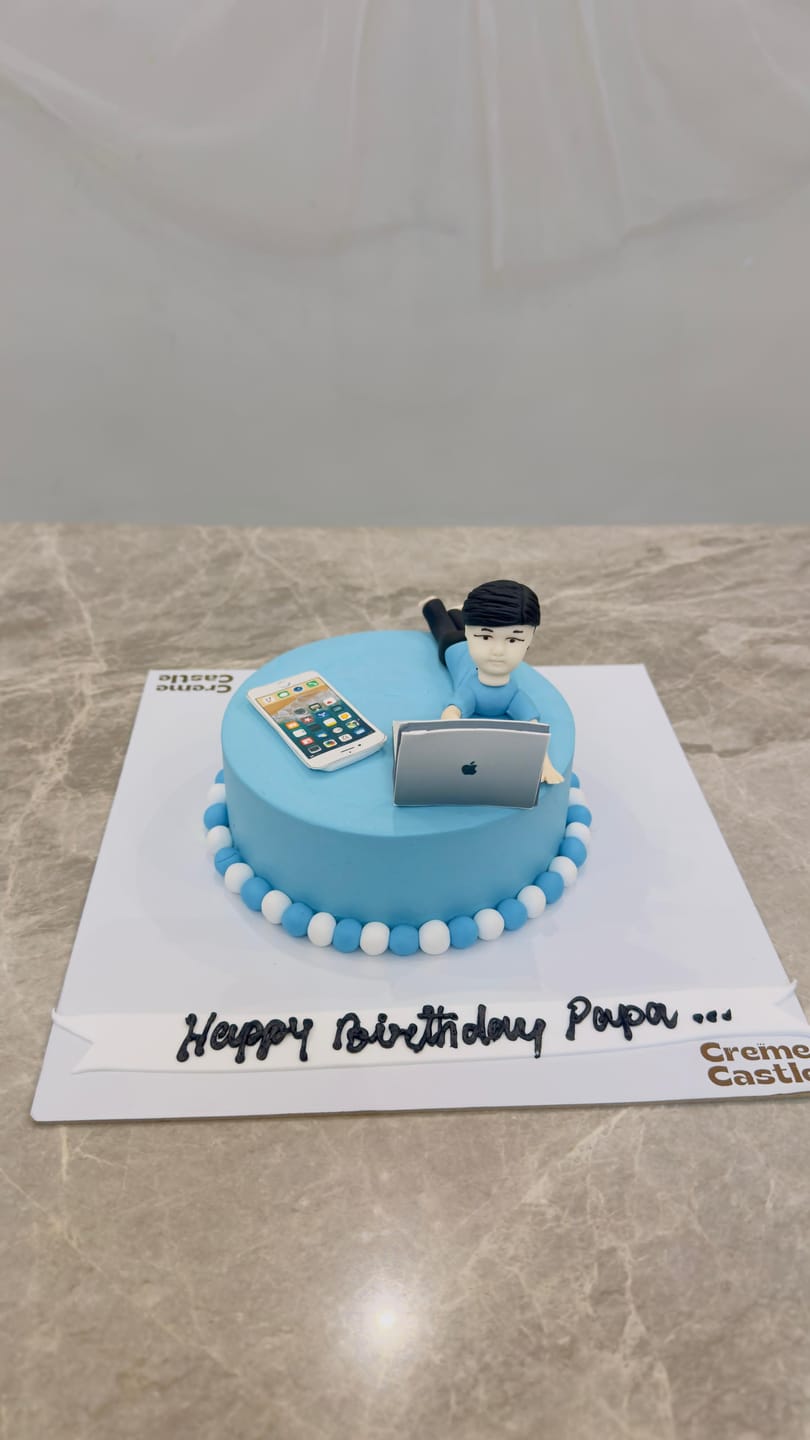 Customer photo review of Cake for a workaholic