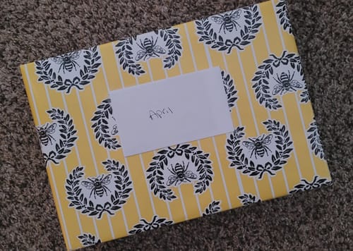 Customer photo review of Small Honey Box of Sweetness