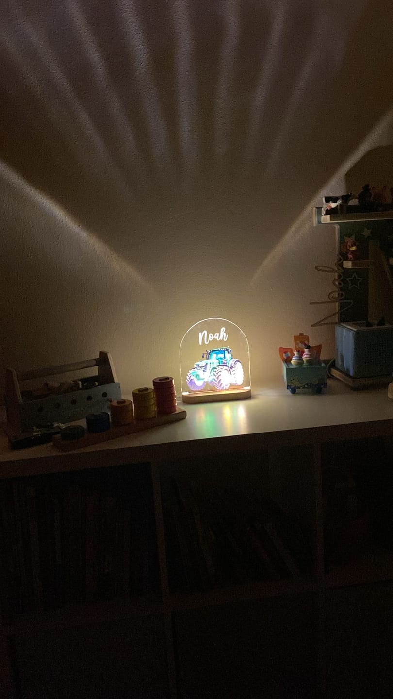 Customer photo review of Traktor Nachtlicht mit eigenem Namen