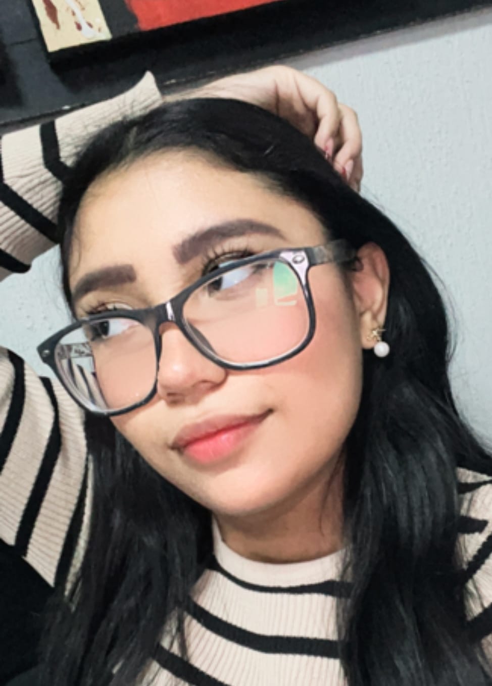 Customer photo review of Par Arete Nudo Con Perla