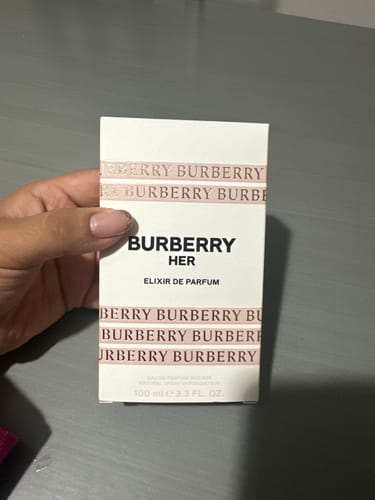 Reseña con foto de un cliente sobre Perfume Burberry Her Elixir De Parfum 100ml Edp
