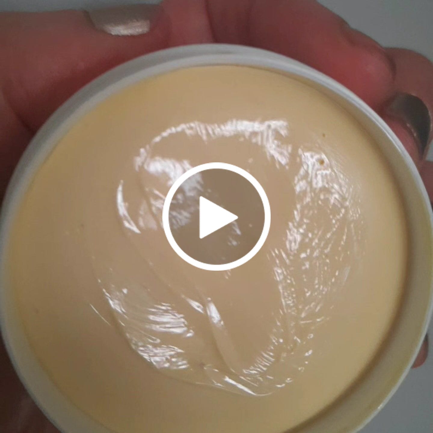 Vídeo reseña de un cliente sobre la pomada Sensuell