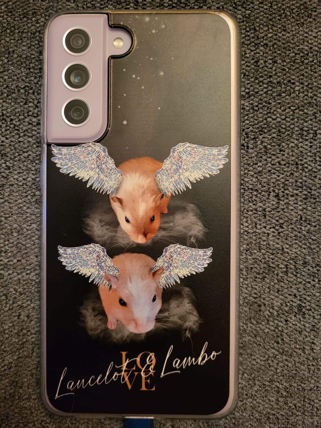 Customer photo review of Personalisierte Portrait Handyhülle – Diamant Stil
