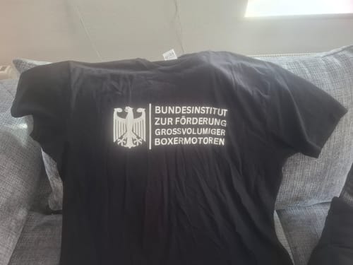 Customer photo review of Bundesinstitut zur Förderung großvolumiger Boxermotoren - T-Shirt