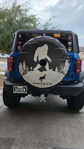 Customer photo review of Bronco Horse Logo & Sasquatch Spare Tire Cover for Ford Broncos & More