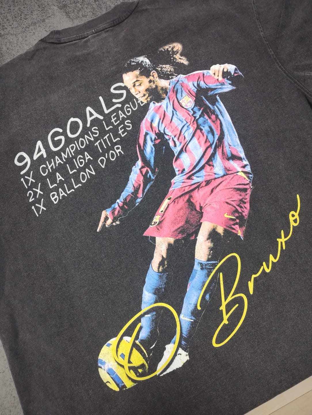 Customer photo review of RONALDINHO BARCA TEE