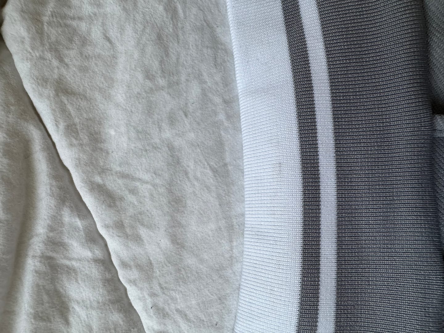 Customer photo review of Damarindo Track Jacket Archivio- Sleet/ White