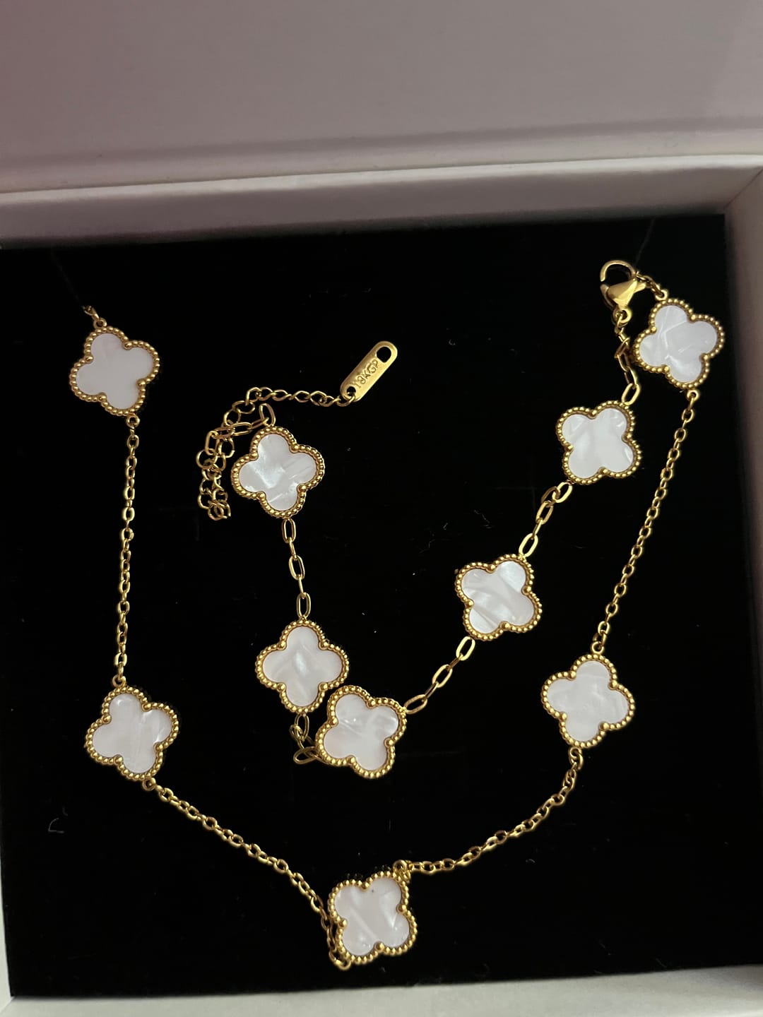 Customer photo review of Set Bratara + Colier Auriu Flower