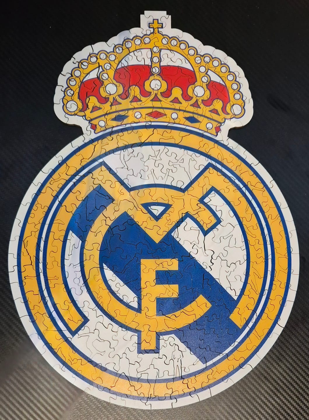 Customer photo review of Real Madrid CF® Logo - Wooden Puzzle