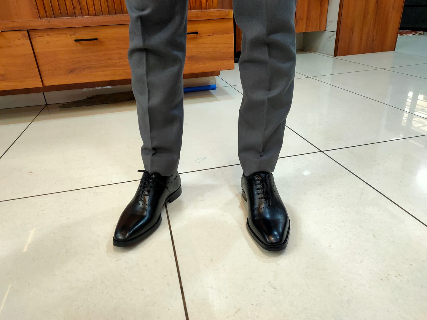 Customer photo review of Wholecut Oxfords - Black