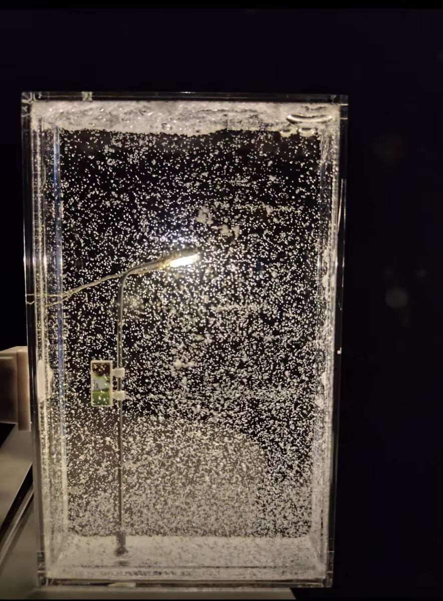 Customer photo review of GlowFall™- SnowFall Lamp
