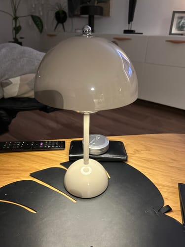 Customer photo review of Bordslampa - Svamplampa Flowerbud - Batteridriven 5000 mAH