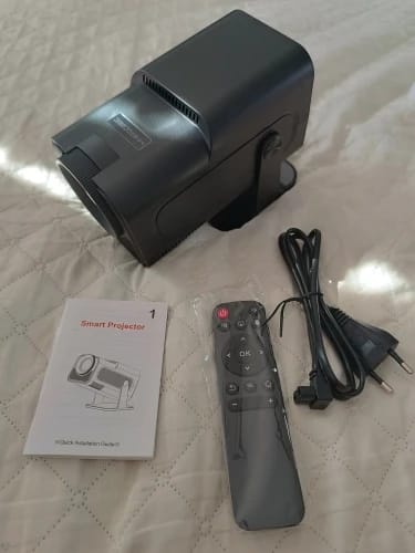 Customer photo review of מקרן ביתי חכם עם מערכת אנדרואיד ורמקול מובנה - Magcubic Pro
