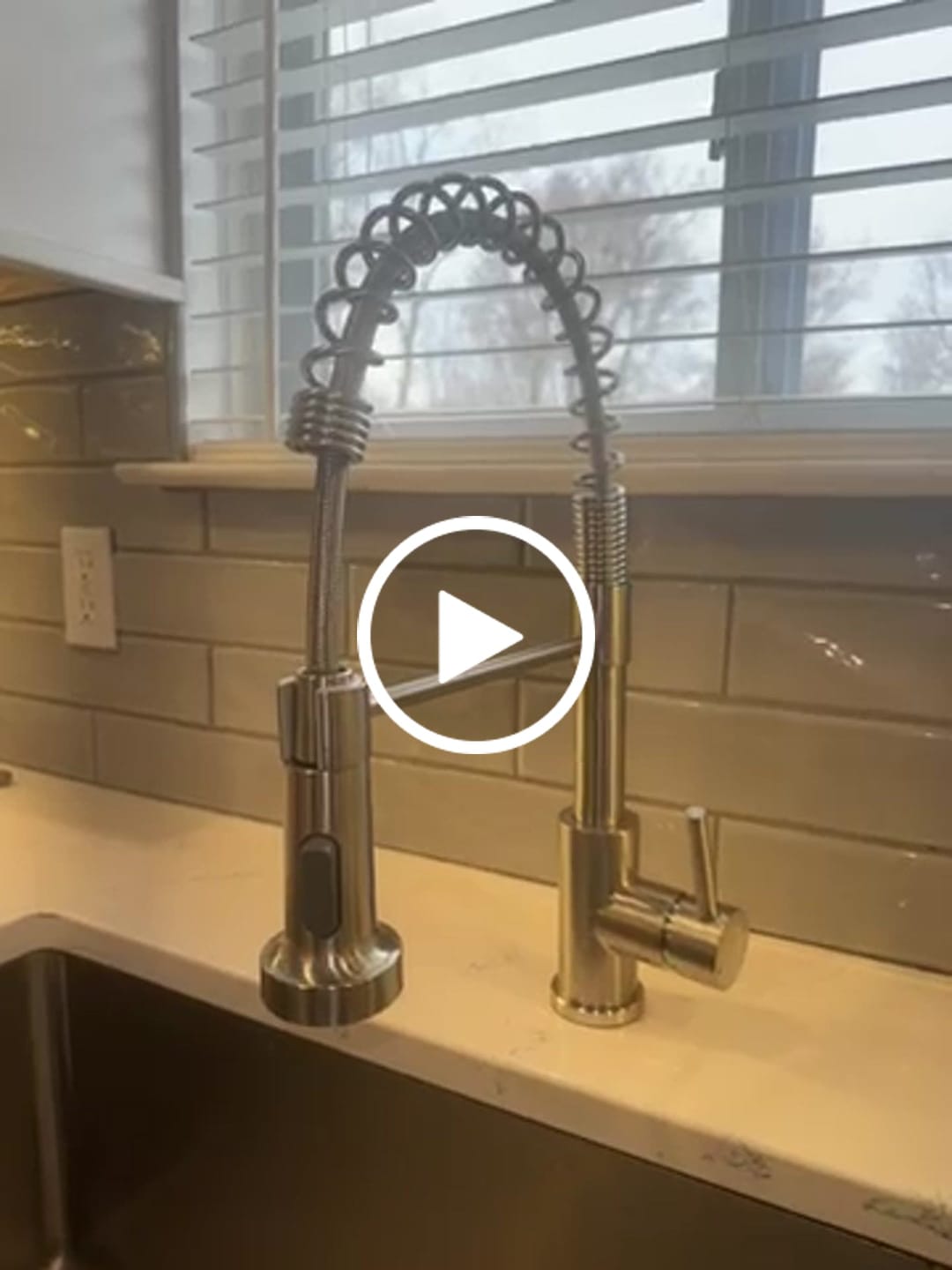 Customer video review of Spiro Single-Hole Kitchen Faucet with Pull-Down Spring Spout