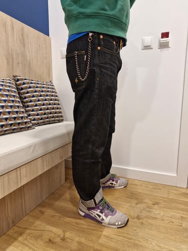 Customer photo review of 14 oz Selvedge Basic Straight-Fit Jeans - Black