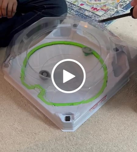 Customer video review of BX-04 Knightshield 3-80N Beyblade X