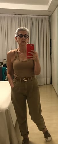 Cláudia S. review of Calça Jeans Slouchy Cacau Marrom Claro image 1 out of 1