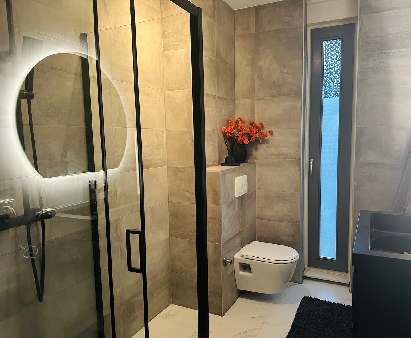 Customer photo review of Zijden Kiku Bloemen - Omber