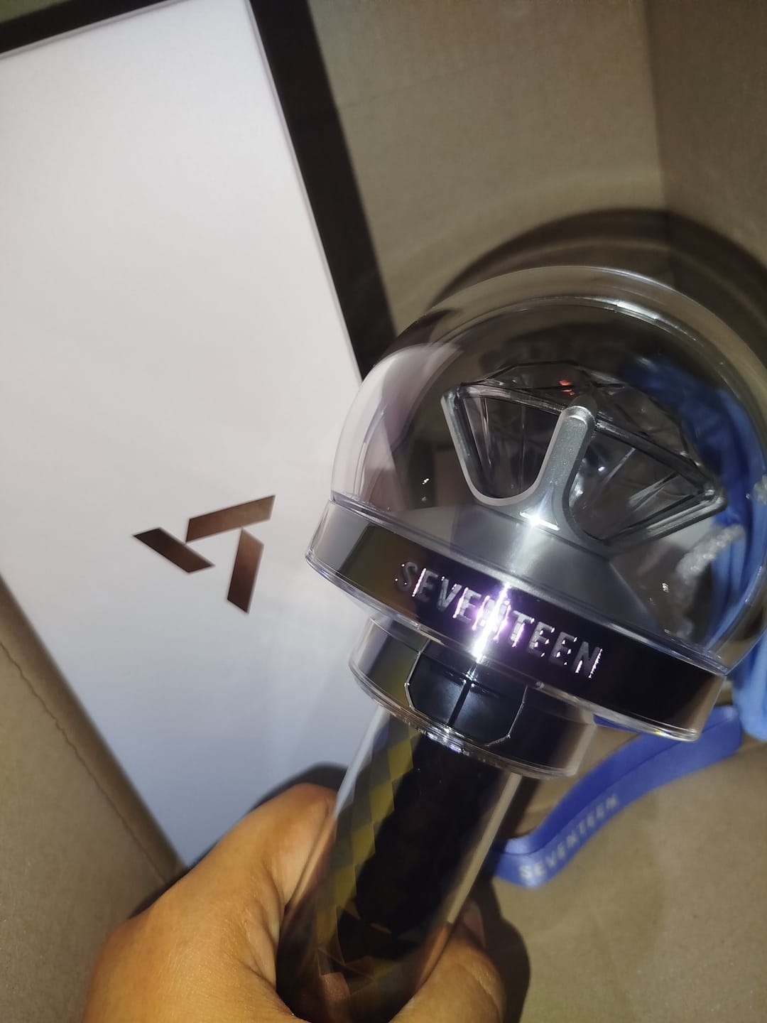 Customer photo review of SEVENTEEN - OFFICIAL LIGHT STICK VER.3
