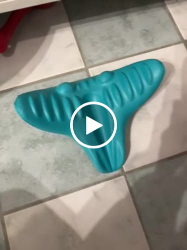Customer video review of Akupresszúrás Nyaki Gerinc Masszírozó Párna