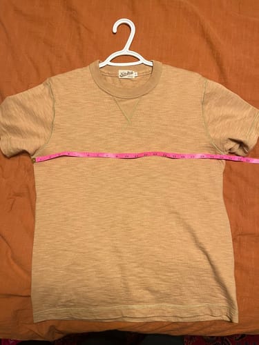 Customer photo review of 10.5 oz Cotton Tubular Gusset T-Shirt - Sand