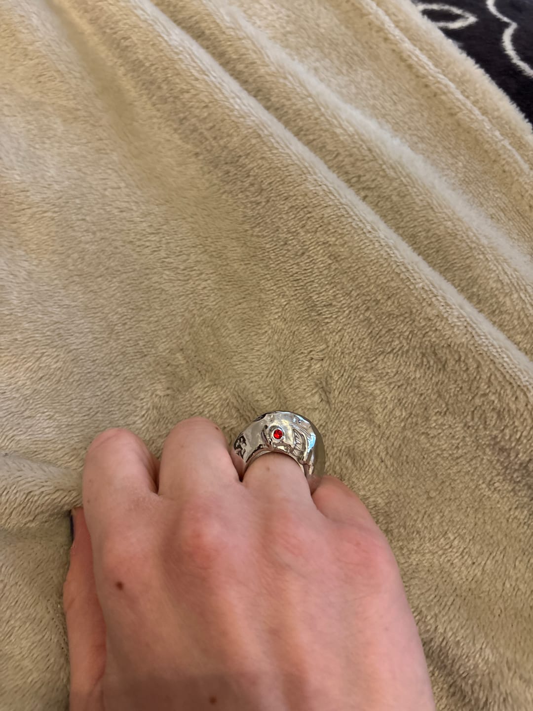Customer photo review of XL LUNA RING
