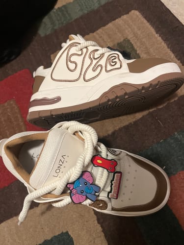 Customer photo review of Furry Brown