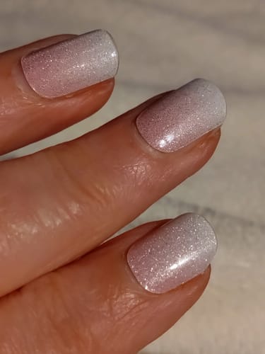 Iris W. review of NEU: Babyboomer Pink Cat Eye image 1 out of 1