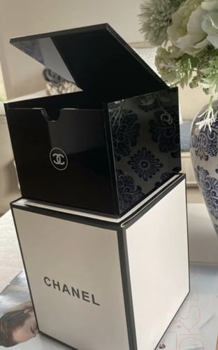 Customer photo review of Chanel Pinselhalter Makeup Box Organizer Acryl, Brushes, Vip Gift