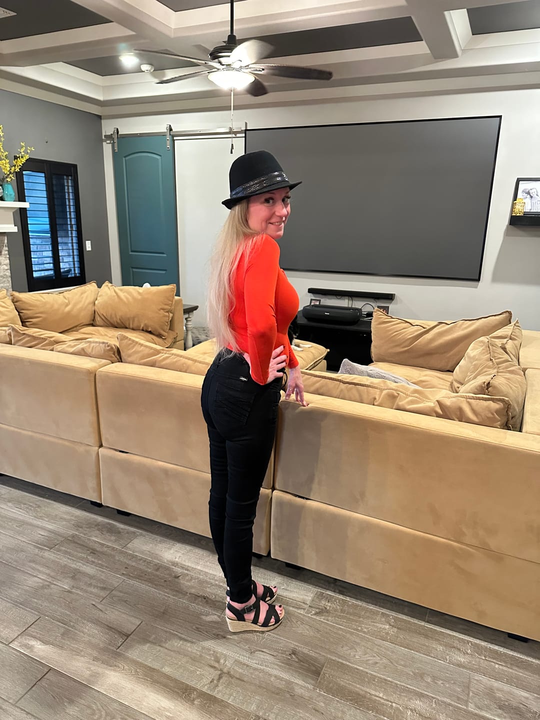 Customer photo review of Ariel Butt Lift Jeans CB4005