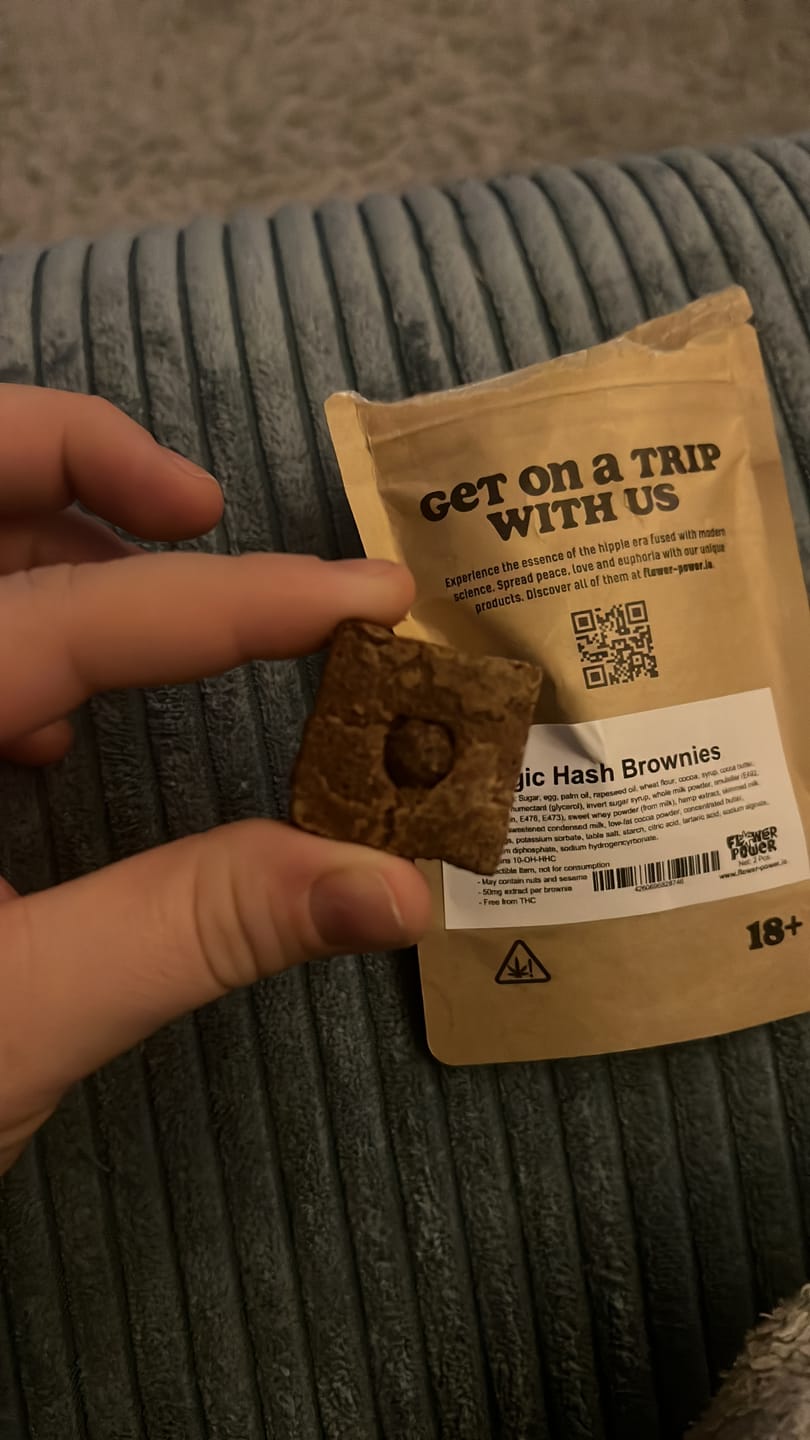 Customer photo review of 🔮 Magic Hasch Brownies - POWER LVL: 5/5