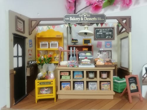 Customer photo review of Rolife DIY Mini House - Casas Miniatura Becka's Baking House